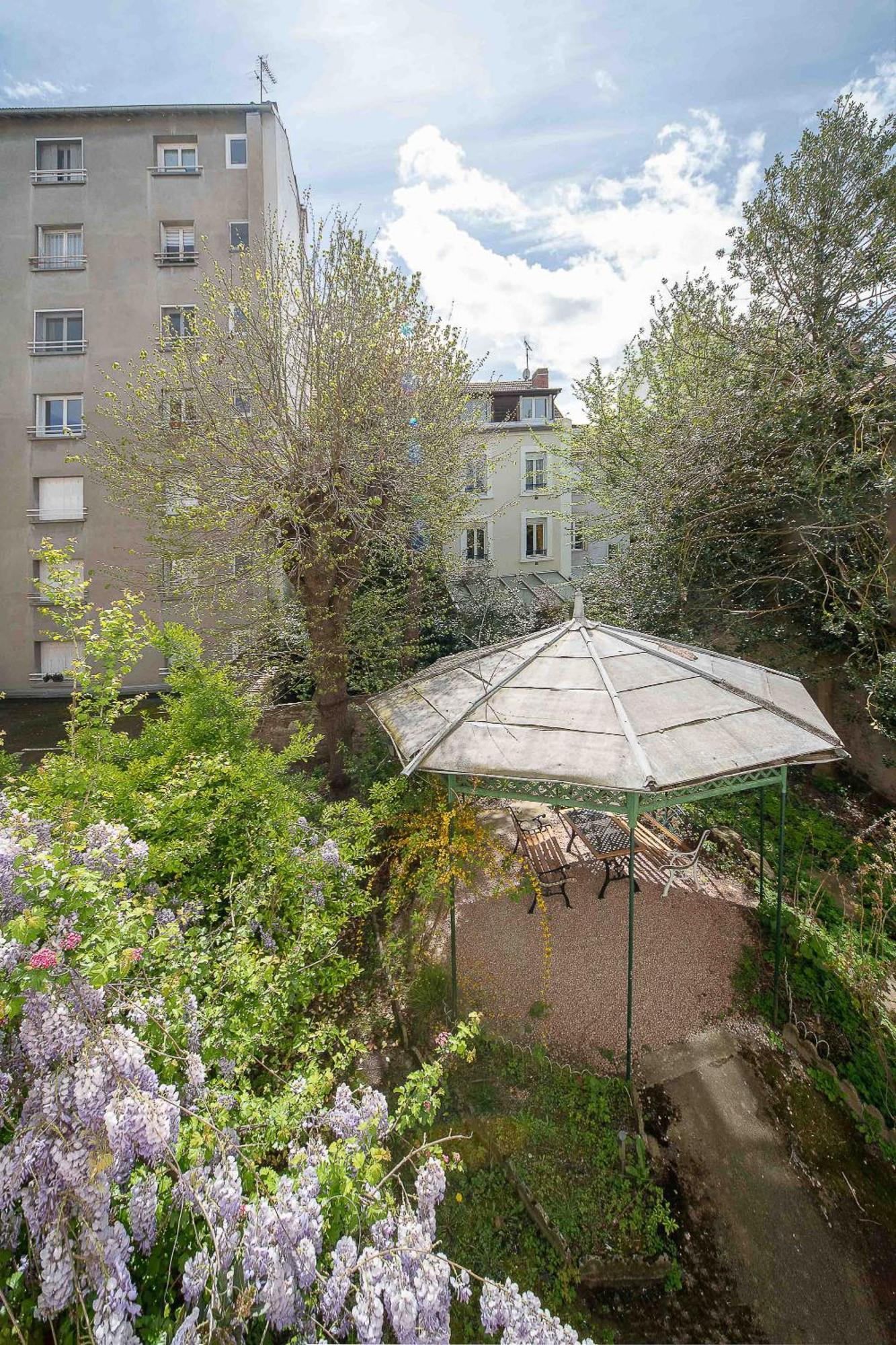 Residence Bains Callou Situee Face Aux Thermes ヴィシー エクステリア 写真